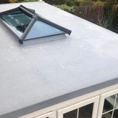 flat roof with rooflite